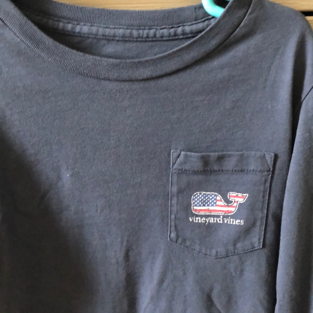 Boys size 5 Vineyard Vines Martha’s Vineyard long sleeve shirt